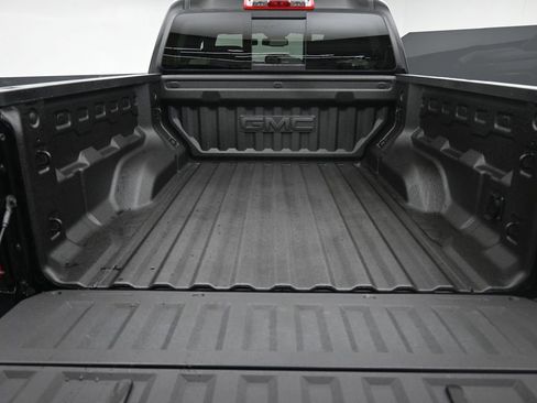 New 2025 GMC Canyon Denali w/ LPO, Denali Black Edition image 10