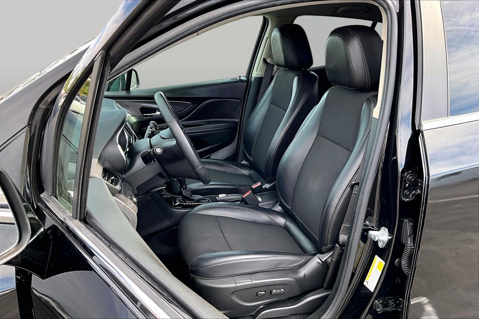 Used 2022 Buick Encore Preferred w/ Safety Package FWD image 25
