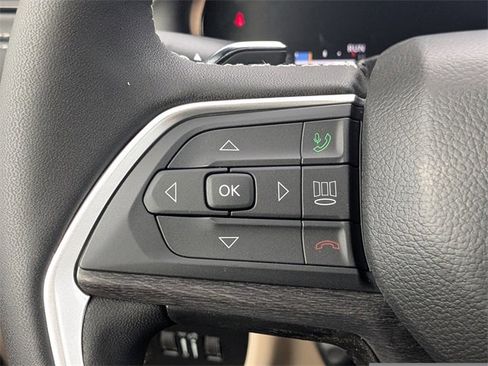 New 2026 Jeep Grand Cherokee Limited image 25