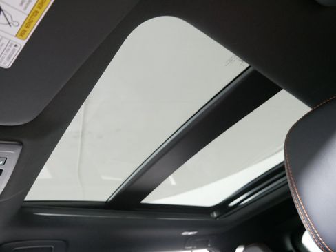 Used 2023 Mitsubishi Outlander SEL AWD/4WD image 31