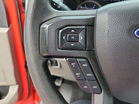 Used 2019 Ford F250 XLT w/ Snow Plow Prep Package AWD/4WD image 12