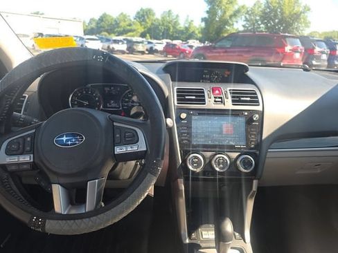 Used 2017 Subaru Forester 2.5i Limited AWD/4WD image 15