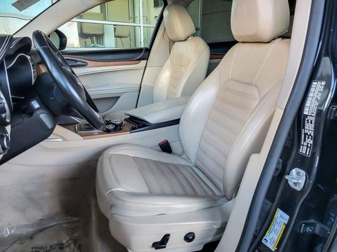 Used 2019 Alfa Romeo Stelvio Ti Lusso w/ Quick Order Package 22X Lusso image 8