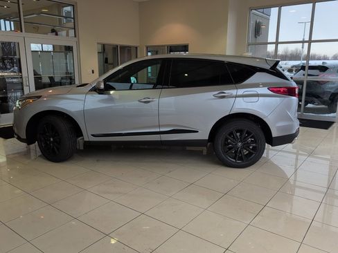 New 2026 Acura RDX SH-AWD image 2