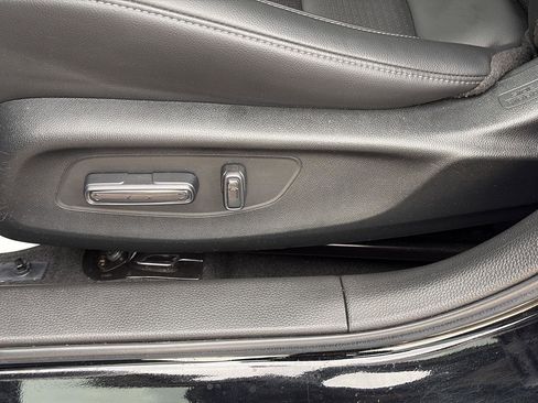 Used 2023 Honda Civic EX-L image 7