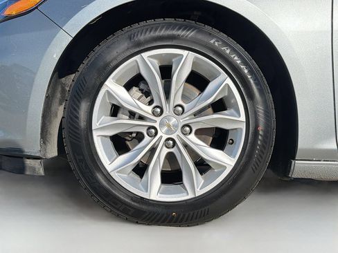Used 2025 Chevrolet Malibu LT FWD image 30