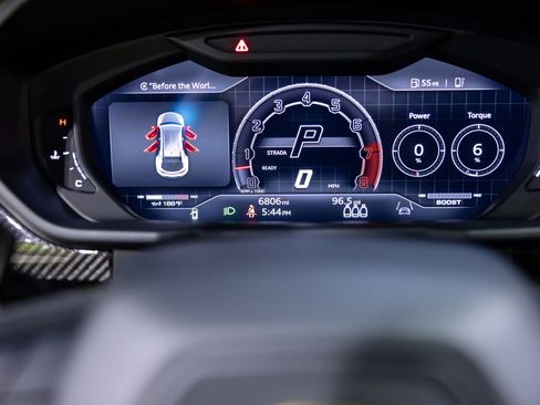 Used 2024 Lamborghini Urus Performante image 41