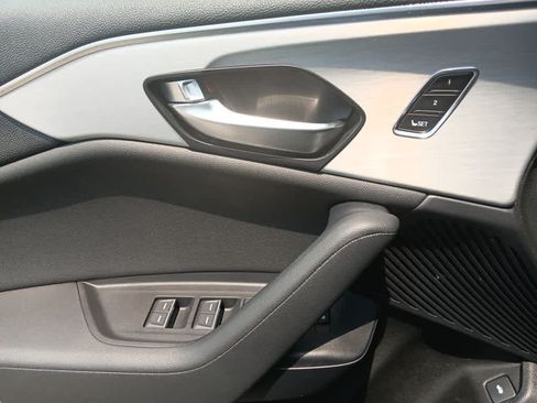Used 2023 Acura TLX FWD image 28