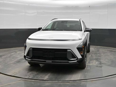 New 2026 Hyundai Kona SEL Premium image 3