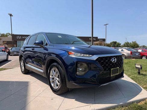Used 2019 Hyundai Santa Fe SE AWD/4WD image 11
