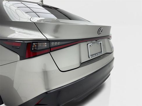Used 2021 Lexus IS 300 w/ Accessory Package image 11