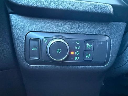 Used 2020 Ford Escape SEL image 14