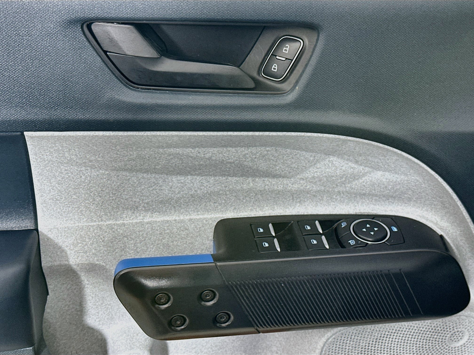 Used 2025 Ford Maverick XLT FWD image 15