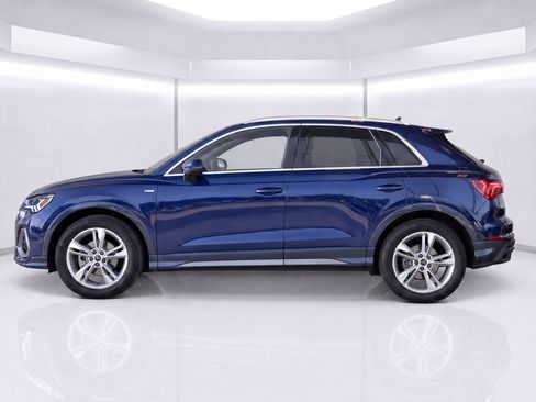 Certified 2023 Audi Q3 2.0T Premium w/ Convenience Package AWD/4WD image 6