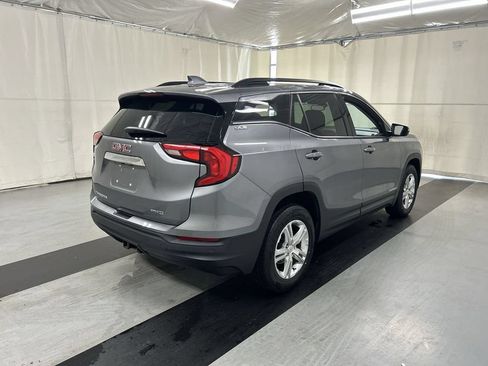 Used 2018 GMC Terrain SLE w/ Driver Convenience Package AWD/4WD image 2