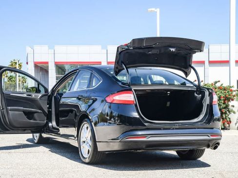 Used 2016 Ford Fusion SE FWD image 26