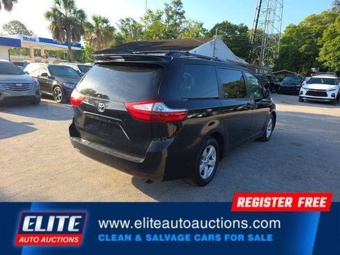 Used 2015 Toyota Sienna LE FWD image 8