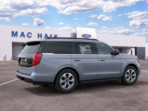New 2027 Ford Expedition Active RWD image 25