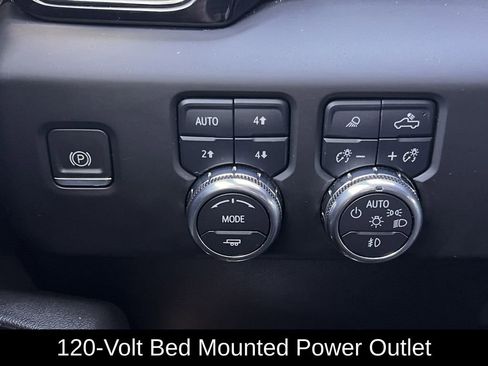 Used 2022 GMC Sierra 1500 AT4 w/ AT4 Premium Package image 25