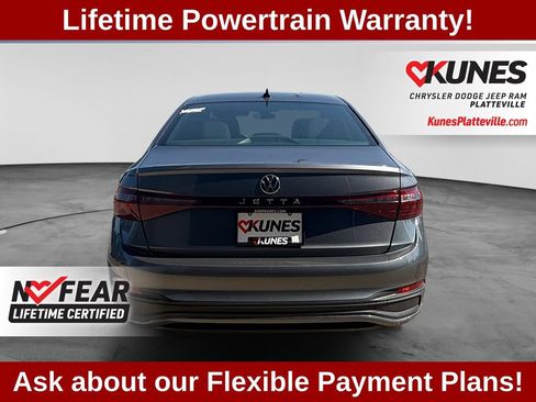 Used 2025 Volkswagen Jetta Sport FWD image 7