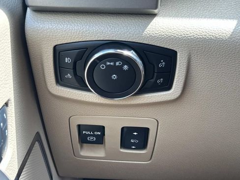 Used 2018 Ford F150 Lariat AWD/4WD image 35