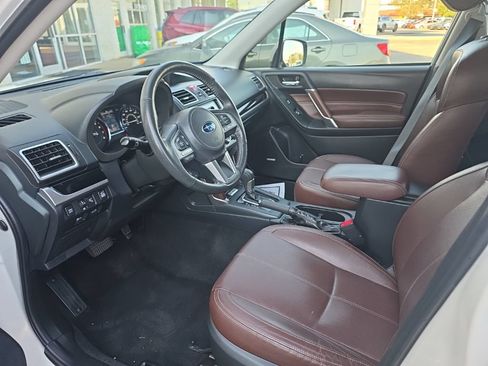 Used 2018 Subaru Forester 2.5i Touring AWD/4WD image 8