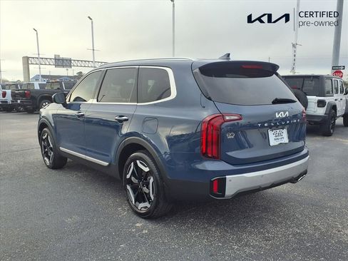 Certified 2024 Kia Telluride S w/ S Sunroof Package image 2