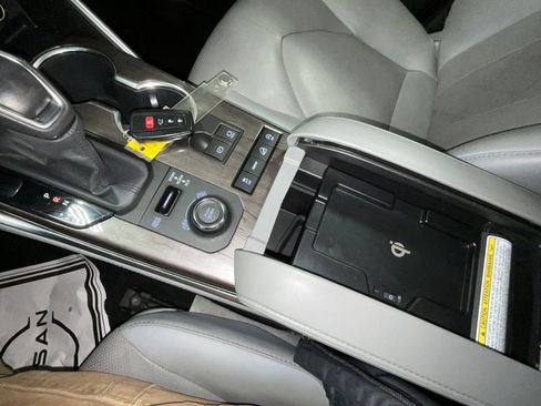 Used 2020 Toyota Highlander Platinum image 43