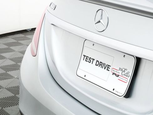 Used 2019 Mercedes-Benz C 300 Sedan image 37