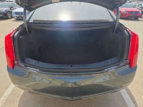 Used 2017 Cadillac XTS Luxury image 28