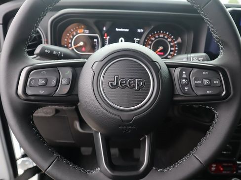 New 2025 Jeep Wrangler Unlimited Rubicon image 3