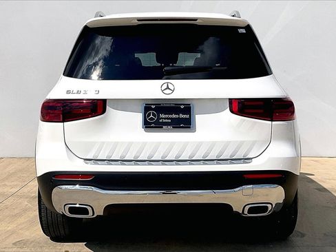 New 2025 Mercedes-Benz GLB 250 image 4