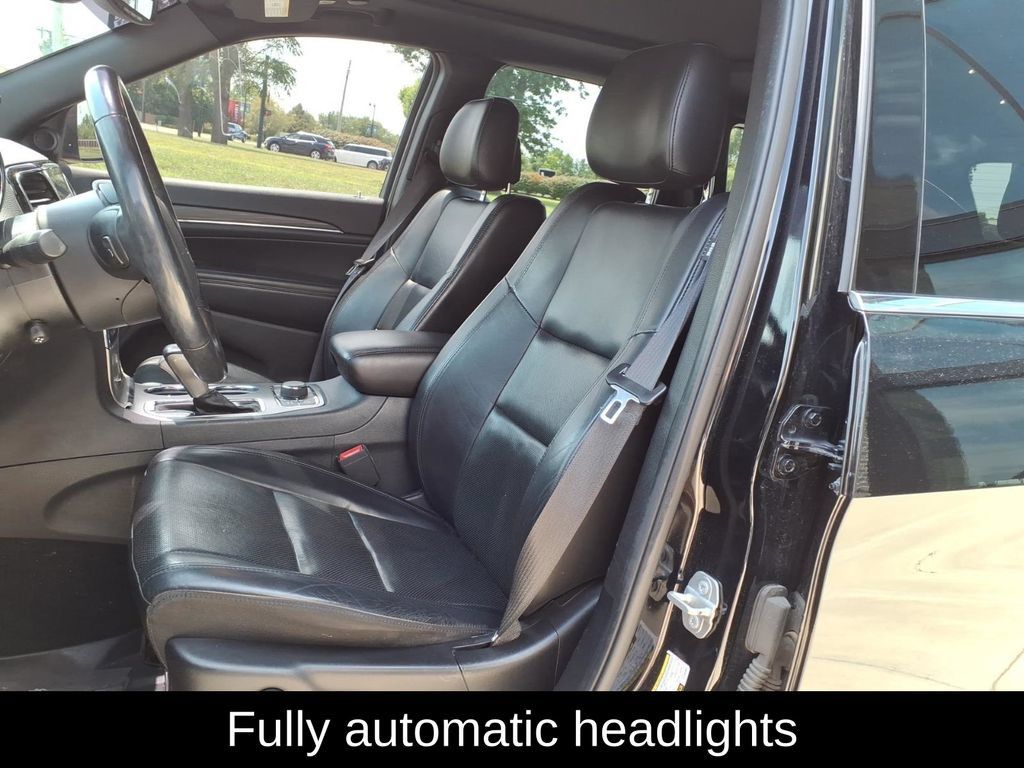 Used 2020 Jeep Grand Cherokee Limited w/ Luxury Group II AWD/4WD image 12