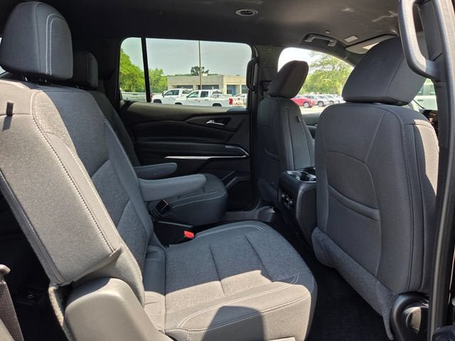 Used 2025 Chevrolet Traverse LT FWD image 19