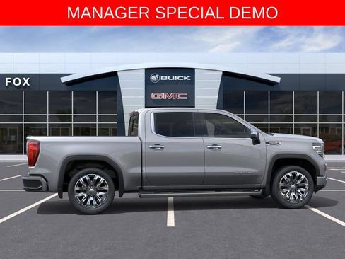 Used 2026 GMC Sierra 1500 Denali w/ Denali Reserve Package AWD/4WD image 5