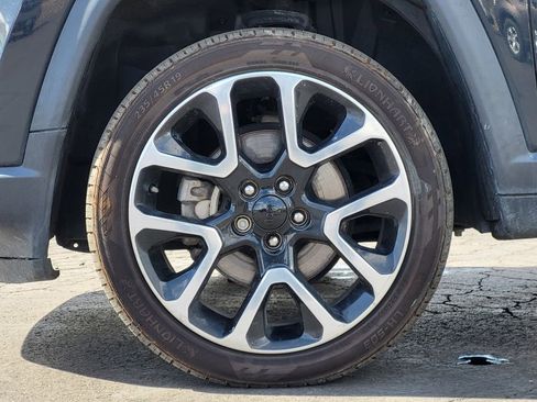 Used 2017 Jeep Compass Limited w/ Navigation Group image 14