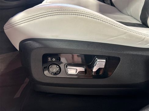 Used 2021 BMW X5 M w/ Competition Package image 15