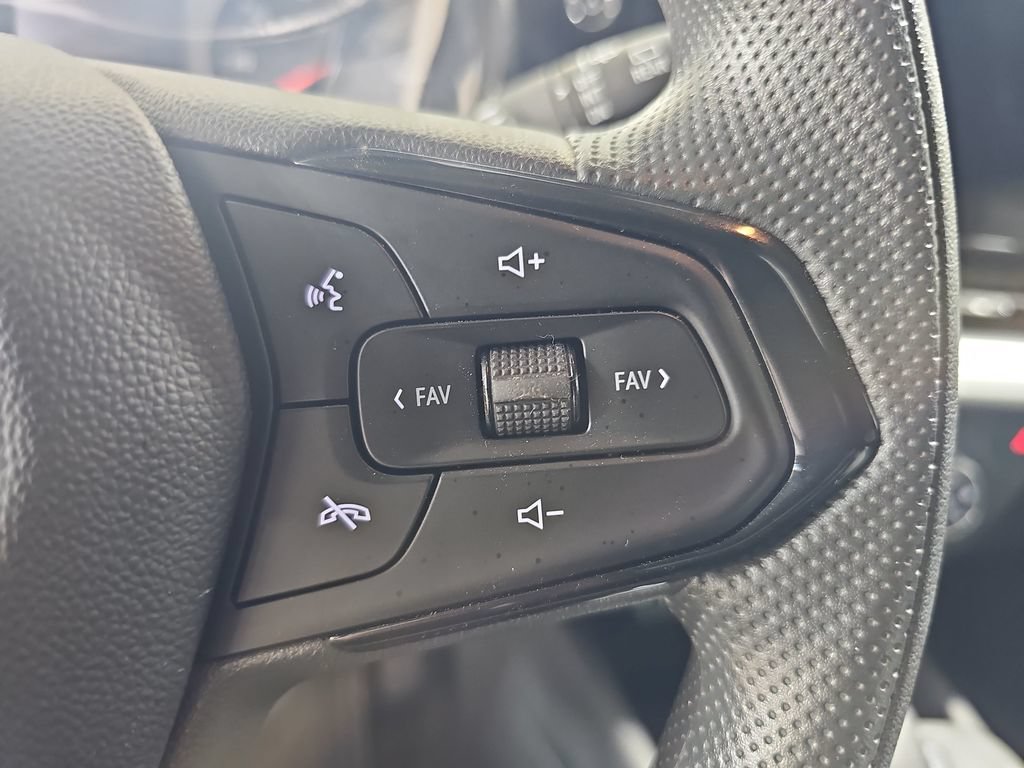 Certified 2024 Chevrolet Trax LS FWD image 22