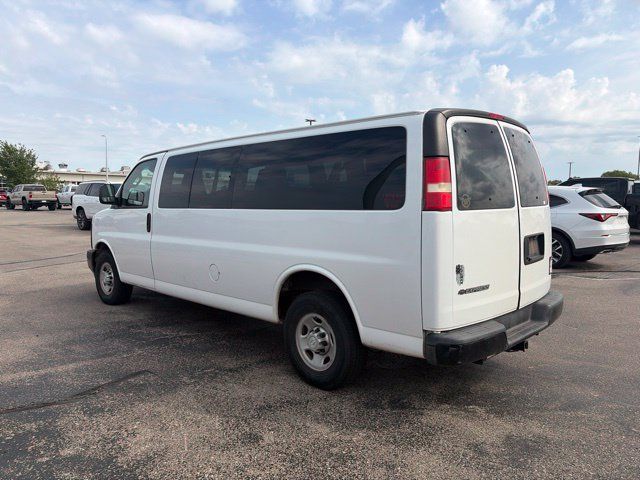 Used 2017 Chevrolet Express 3500 LS RWD image 5