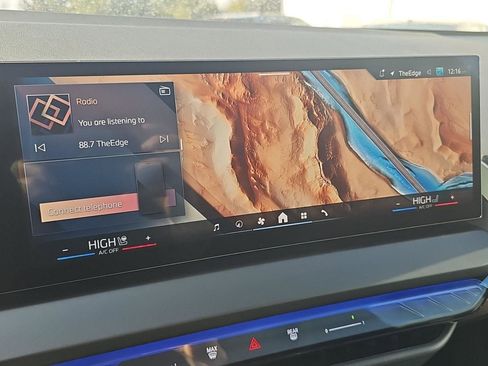 Used 2025 BMW X3 xDrive30i image 11