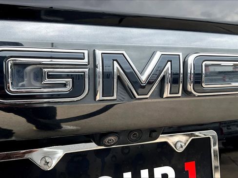 Used 2023 GMC Yukon Denali Ultimate image 31