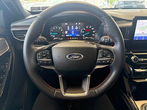 Certified 2024 Ford Explorer ST-Line w/ Class IV Trailer Tow Package AWD/4WD image 18
