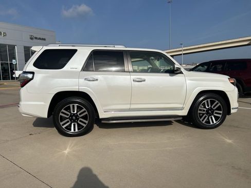 Used 2016 Toyota 4Runner Limited image 14