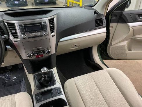 Used 2013 Subaru Outback 2.5i Premium w/ All-Weather Pkg AWD/4WD image 20