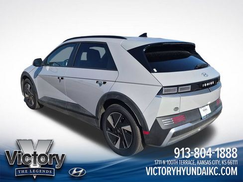 Used 2025 Hyundai Ioniq 5 SEL RWD image 7