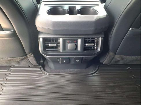 Used 2025 Ford F150 Raptor AWD/4WD image 13