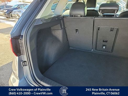 Certified 2022 Volkswagen Taos SE w/ Panoramic Sunroof Package image 49