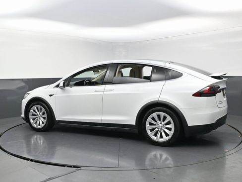 Used 2019 Tesla Model X 100D image 42