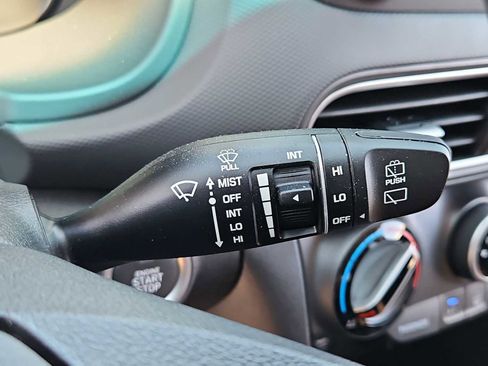 Used 2020 Hyundai Kona SEL FWD image 25