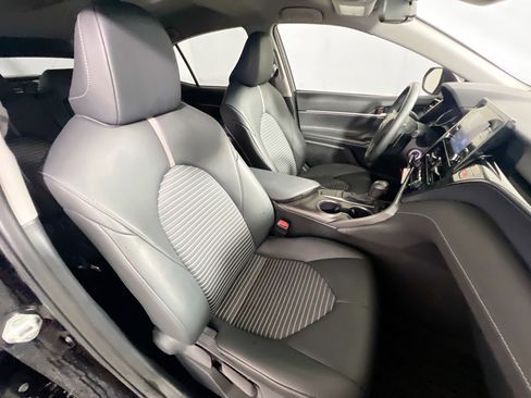 Used 2023 Toyota Camry SE image 30
